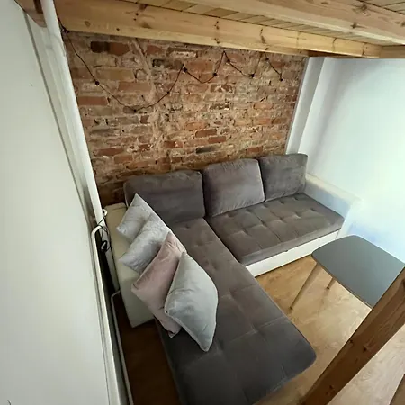 Apartament Cosy In The Centre Close To Park And Bus Station