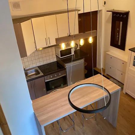 Cosy In The Centre Close To Park And Bus Station *