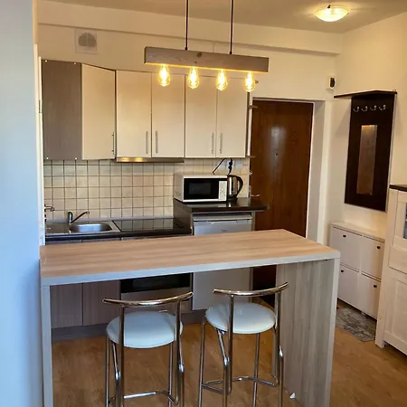 Cosy In The Centre Close To Park And Bus Station *